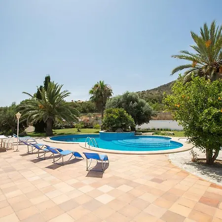 Na Penyal Villa *